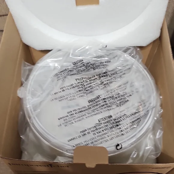 Pampered Chef Insulated Serving Bowl Set : 2.5 Qt And 1 Qt - New In Box - Picture 4 of 11